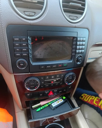Mercedes-Benz GL cena 46999 przebieg: 357000, rok produkcji 2007 z Narol małe 137